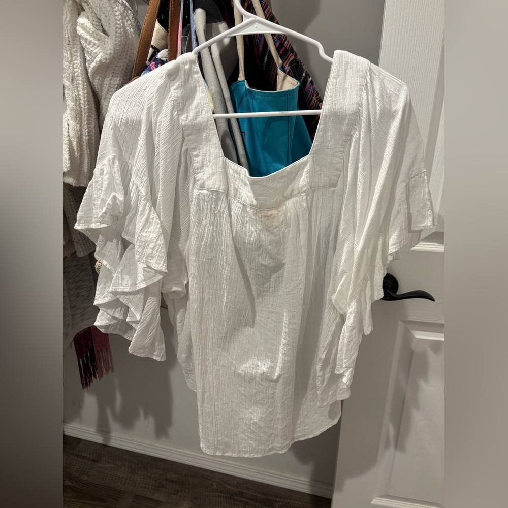 Crisp White top